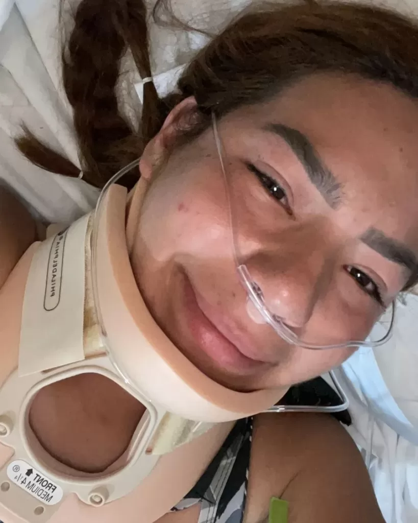 Valentina Martínez, se recupera tras un accidente.