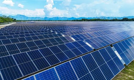 Tolima impulsa la transición energética con planta solar que abastecerá entidades públicas