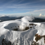 Nevado del Ruiz sigue bajo alerta amarilla tras aumento en emisión de gases y actividad sísmica