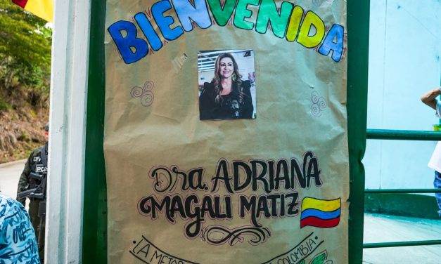 EN ROVIRA, GOBERNADORA ANUNCIA MEJORAS EN EL PAE PARA ESTUDIANTES DE LA FLORIDA