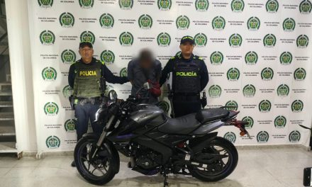 EN VENADILLO POLICÍA RECUPERÓ MOTOCICLETA HURTADA Y CAPTURÓ A UN HOMBRE POR EL DELITO DE HURTO