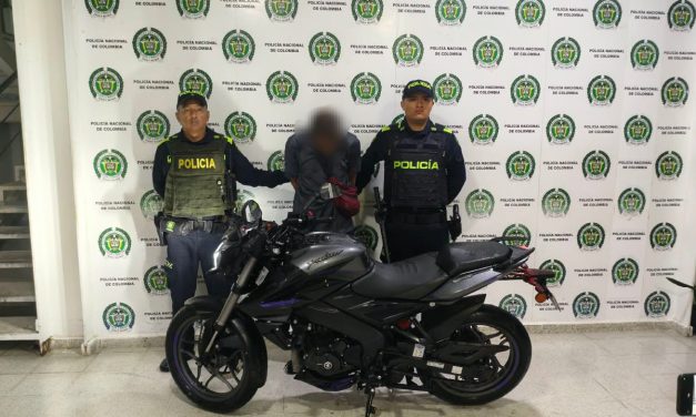 EN VENADILLO POLICÍA RECUPERÓ MOTOCICLETA HURTADA Y CAPTURÓ A UN HOMBRE POR EL DELITO DE HURTO